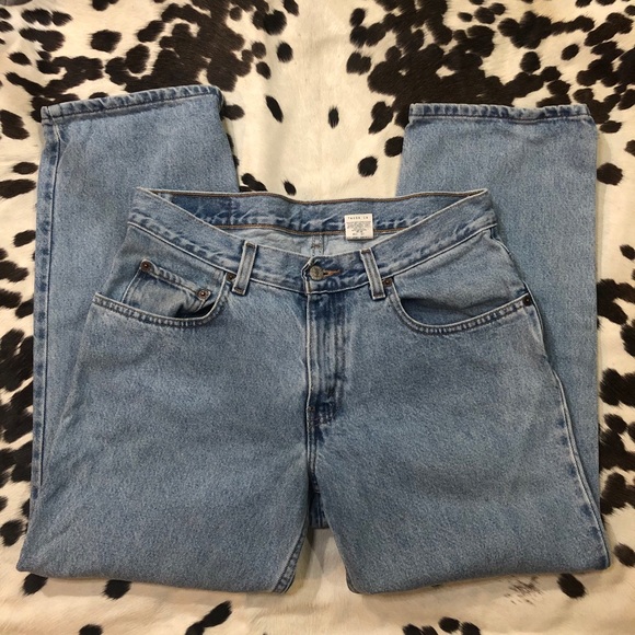 Vintage 550 Light Wash Levi Jeans - Picture 5 of 10